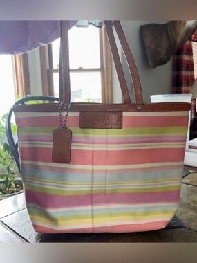 Coach Vintage Hamptons Twill Stripe Tote 2000’s Style